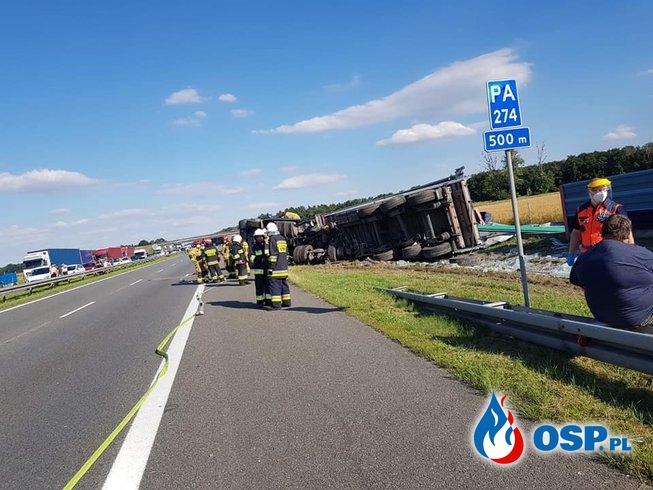 Ciężarówka staranowała słup, bramownica runęła w poprzek autostrady A4 OSP Ochotnicza Straż Pożarna