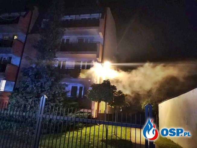 Mężczyzna zginął w pożarze mieszkania. Zasnął z papierosem? OSP Ochotnicza Straż Pożarna