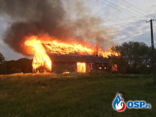 5 zastępów strażaków gasiło pożar stodoły pod Mikołajkami OSP Ochotnicza Straż Pożarna