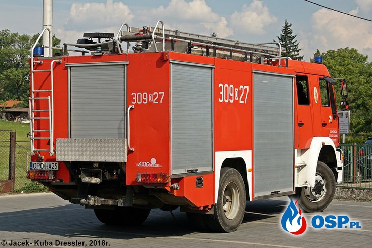 Sesja zdjęciowa wozów strażackich OSP Ochotnicza Straż Pożarna