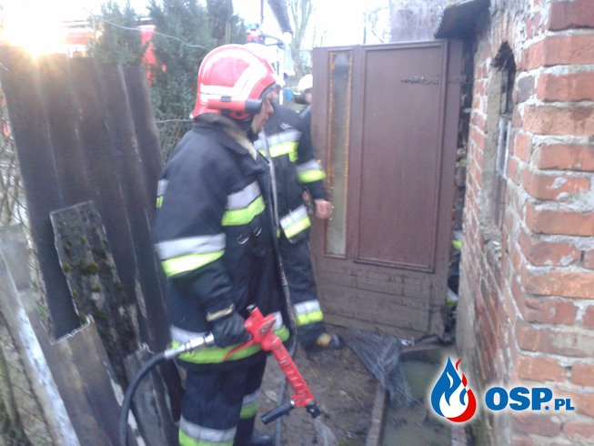 Pożar budynku gospodarczego w Konarzewie. OSP Ochotnicza Straż Pożarna