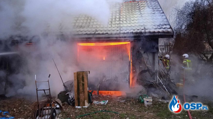 Pożar garażu Nowe Miasto OSP Ochotnicza Straż Pożarna