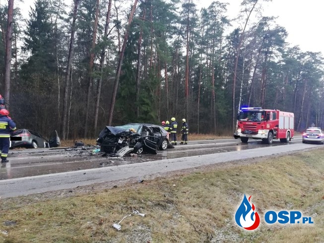 5 osób rannych po czołowym zderzeniu samochodów na Podlasiu OSP Ochotnicza Straż Pożarna