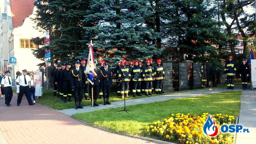 Apel upamiętniający poległych strażaków podczas ataku na World The Center OSP Ochotnicza Straż Pożarna