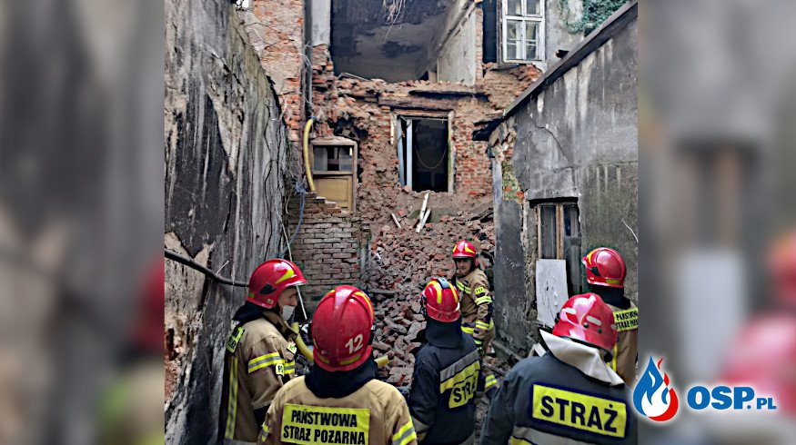 Runęła ściana kamienicy. Katastrofa budowlana w Bielsku-Białej. OSP Ochotnicza Straż Pożarna