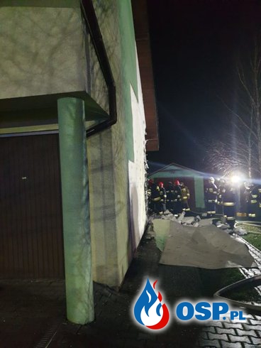 Stare Miasto – pożar elewacji budynku mieszkalnego OSP Ochotnicza Straż Pożarna