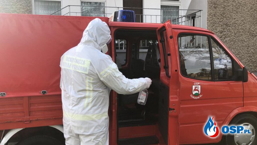 Strażacy rozpoczęli transport pacjentów do punktów szczepień przeciwko koronawirusowi OSP Ochotnicza Straż Pożarna