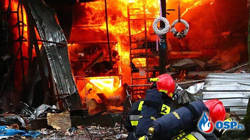 Wybuch stoiska z petardami w Świnoujściu. 2 osoby trafiły do szpitala  OSP Ochotnicza Straż Pożarna