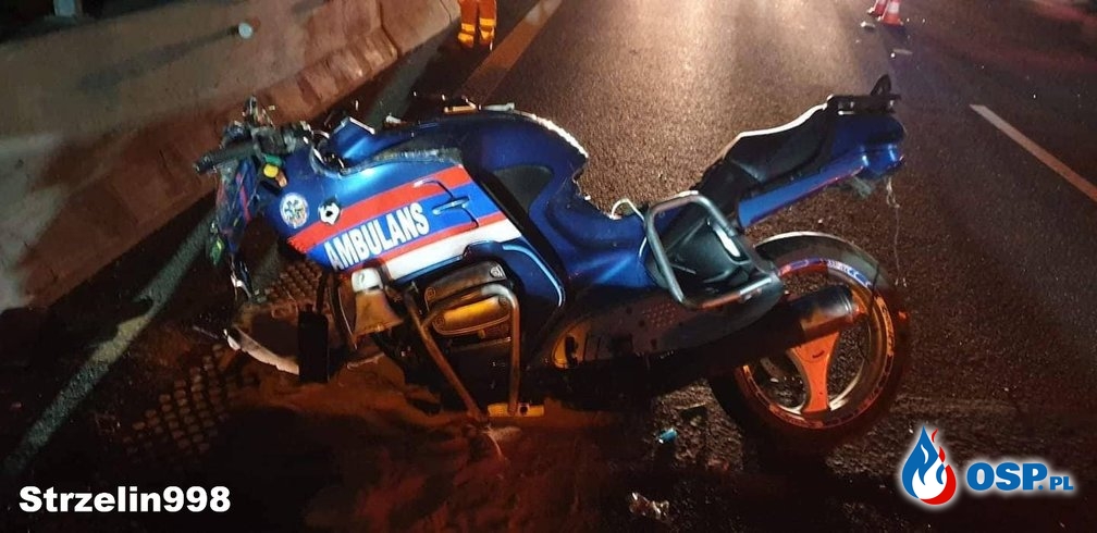 Policja o tragicznym wypadku motocykla na A4. Wiadomo, czy jechał na sygnale. OSP Ochotnicza Straż Pożarna