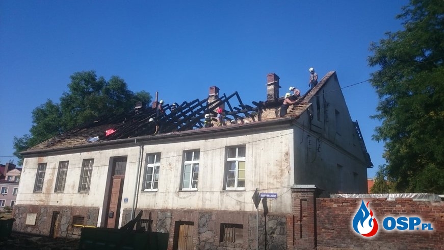 95/2019 Groźny pożar domu wielorodzinnego - zdjęcia/video OSP Ochotnicza Straż Pożarna