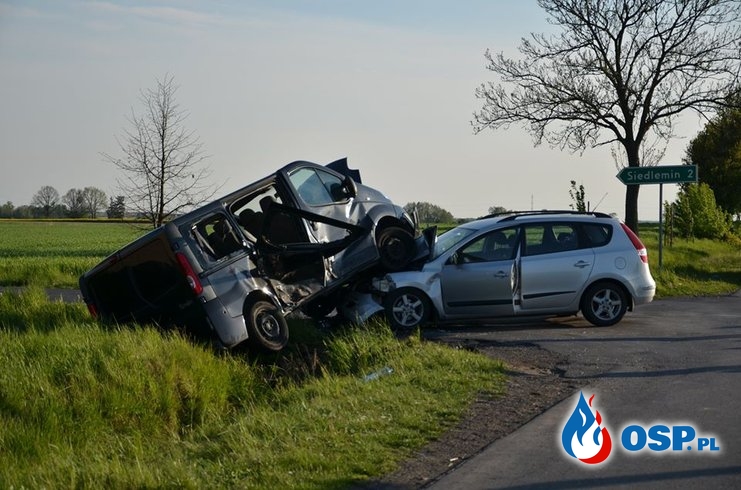 Siedem osób rannych po wypadku pod Jarocinem OSP Ochotnicza Straż Pożarna