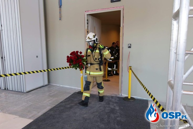 Strażackie oświadczyny w pełnym rynsztunku, na 34 piętrze! OSP Ochotnicza Straż Pożarna