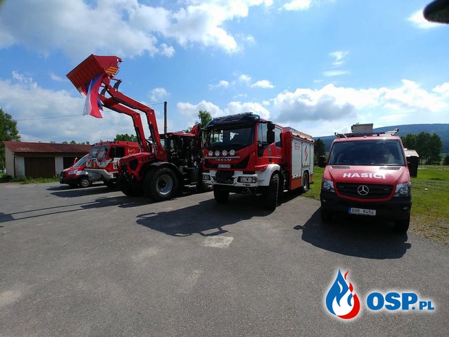 Ciągnik strażacki wart ponad milion złotych, w jednej z czeskich OSP. OSP Ochotnicza Straż Pożarna
