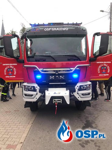 Nowy wóz bojowy w remizie OSP Gralewo. Zastąpi 47-letniego MAN-a. OSP Ochotnicza Straż Pożarna