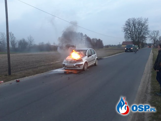 Pożar samochodu osobowego w Słupi pod Kępnem OSP Ochotnicza Straż Pożarna