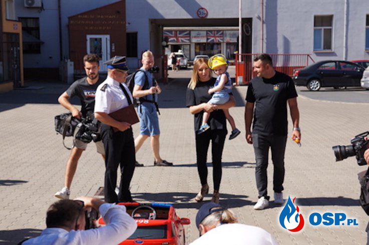 Strażacy spełnili marzenie Filipka, na jego trzecie urodziny! OSP Ochotnicza Straż Pożarna