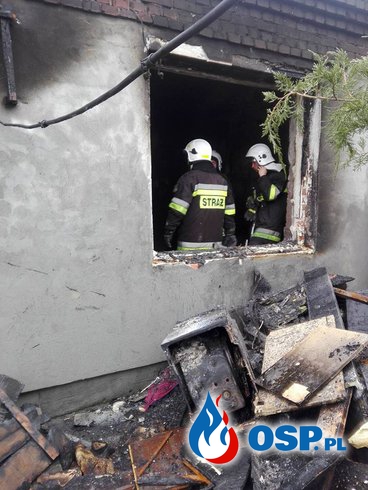 Pożar domu mieszkalnego na ul. Nadbzurzańskiej w Łowiczu OSP Ochotnicza Straż Pożarna
