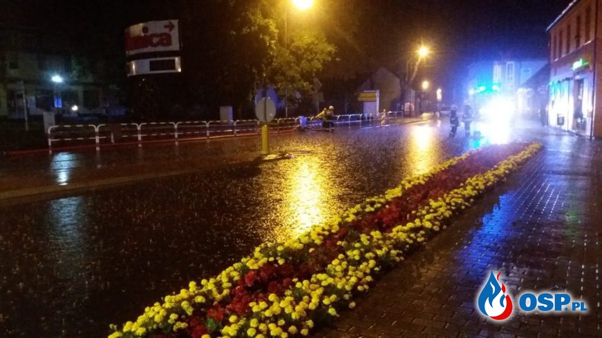 Gwałtowne opady deszczu we Wronkach, interwencje straży OSP Ochotnicza Straż Pożarna