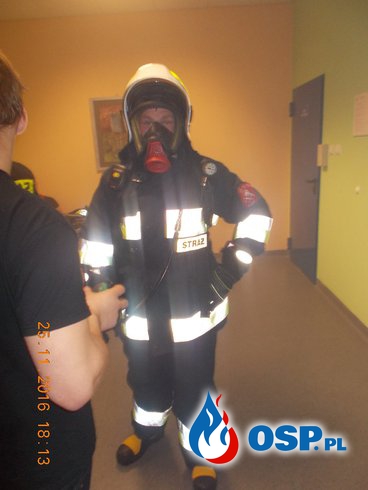 Ćwiczenia w komorze dymowej  Ostrów Wielkopolski OSP Ochotnicza Straż Pożarna
