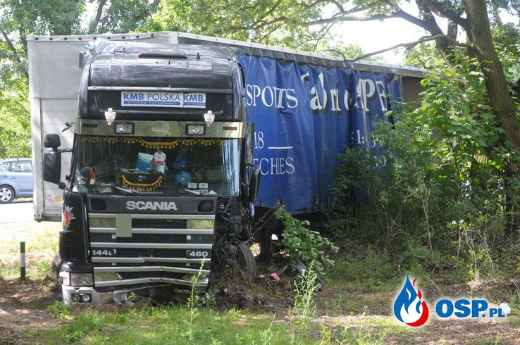 Wypadek śmiertelny pod Opolem. Punto zderzyło się czołowo z ciężarówką! OSP Ochotnicza Straż Pożarna