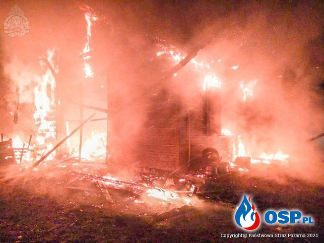 Pożar w Rudzie. Spłonęła kotłownia oraz wiata z opałem. OSP Ochotnicza Straż Pożarna