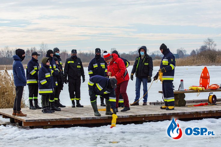 Szkolenie z ratownictwa wodnego w warunkach zimowych OSP Ochotnicza Straż Pożarna