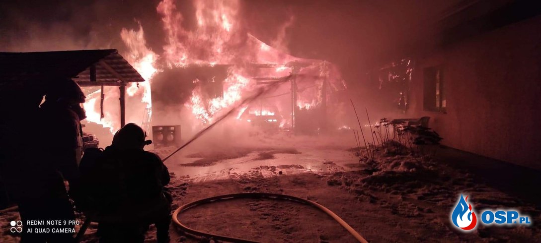 Pożar domu i budynku gospodarczego OSP Ochotnicza Straż Pożarna