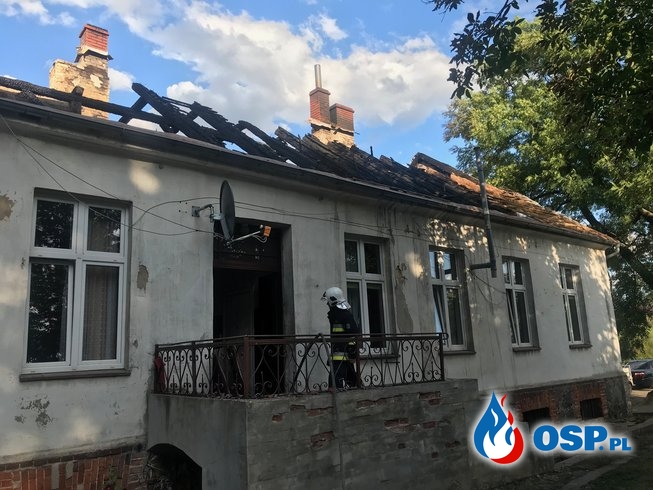 99/2019 Pożar stropu w spalonym budynku OSP Ochotnicza Straż Pożarna