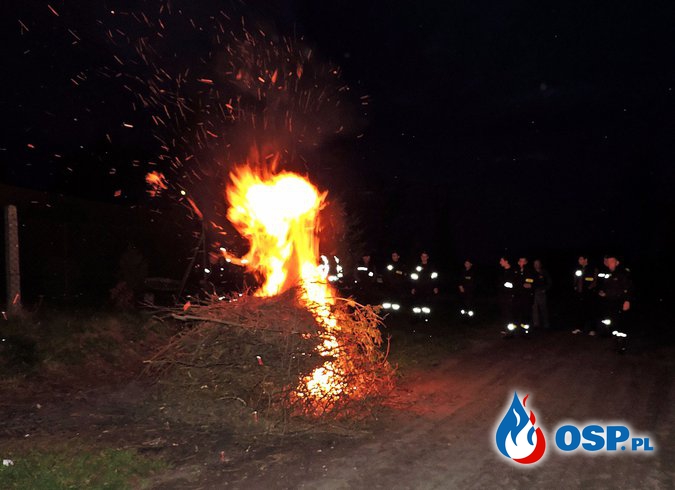Upamiętnienie przez strażaków OSP 1050 rocznicy Chrztu Polski OSP Ochotnicza Straż Pożarna