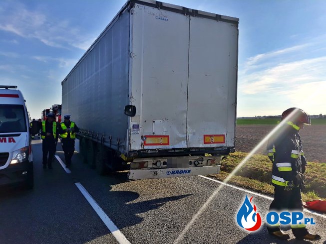 Wypadek dwóch ciężarówek na dk 11 OSP Ochotnicza Straż Pożarna