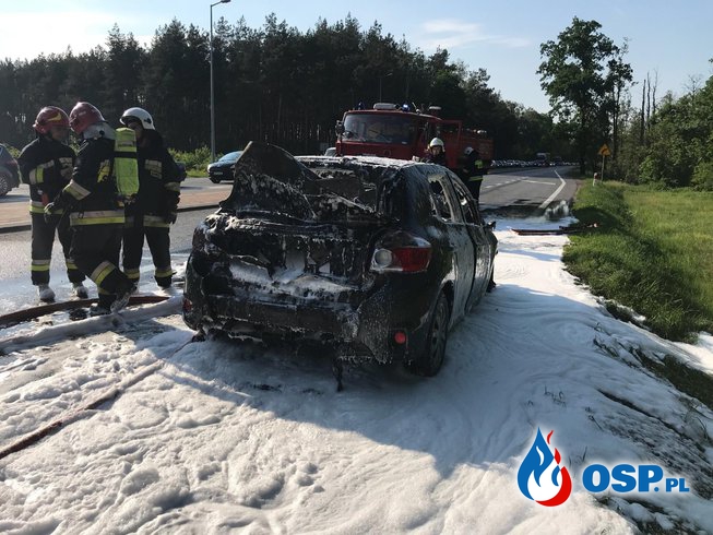 Pożar samochodu na DK7 OSP Ochotnicza Straż Pożarna
