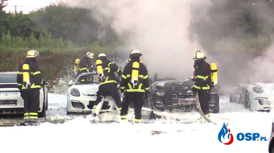 12 luksusowych Porsche spłonęło na parkingu! OSP Ochotnicza Straż Pożarna