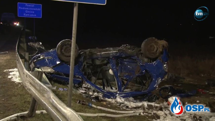 Śmiertelny wypadek na DK 1. Samochód przeleciał przez barierki i dachował! OSP Ochotnicza Straż Pożarna