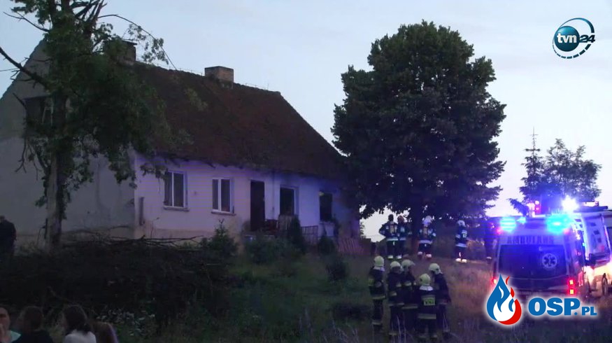 We wsi Waplewko kobieta podpaliła swój dom i samochód... OSP Ochotnicza Straż Pożarna