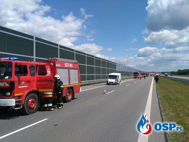 Wypadek na 554 kilometrze autostrady A4 Rzeszów - Kraków. OSP Ochotnicza Straż Pożarna