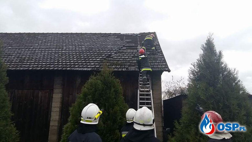 Zerwany dach na budynku gospodarczym w Biertowicach OSP Ochotnicza Straż Pożarna