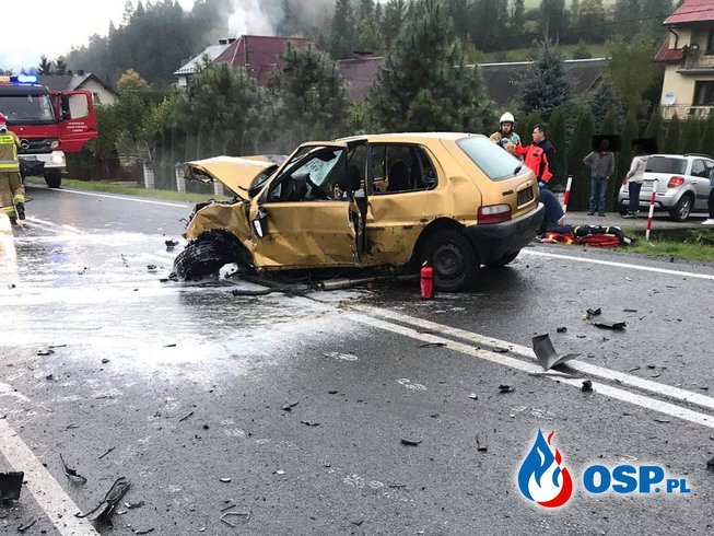 Pięć osób w szpitalu po czołowym zderzeniu samochodów w Nowej Wsi OSP Ochotnicza Straż Pożarna