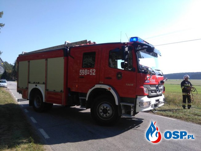 Dachowanie samochodu osobowego w Lubowie OSP Ochotnicza Straż Pożarna