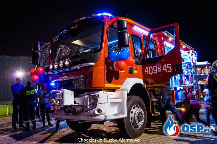 Nowy wóz w OSP Stróżewo. Pojazd hucznie witali strażacy i mieszkańcy. OSP Ochotnicza Straż Pożarna