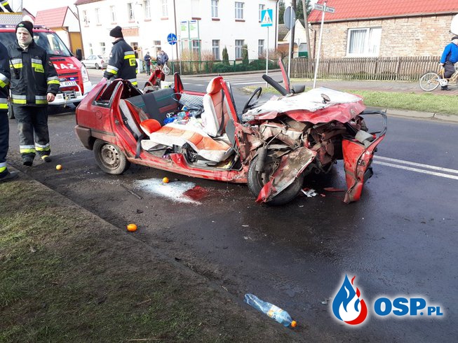 Wypadek na drodze wojewódzkiej nr 181 w Drawsku OSP Ochotnicza Straż Pożarna