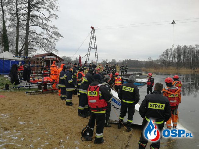 Ćwiczenia na jeziorze Morzycko. OSP Ochotnicza Straż Pożarna