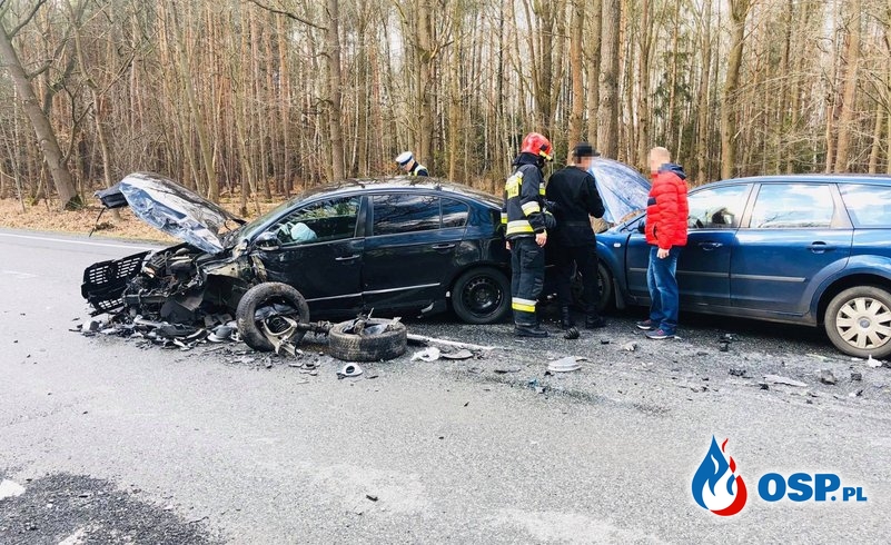 Zderzenie trzech samochodów na DK 45 pomiędzy Opolem i Kluczborkiem OSP Ochotnicza Straż Pożarna