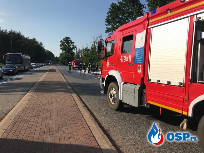 Pożar samochodu na DK7 OSP Ochotnicza Straż Pożarna