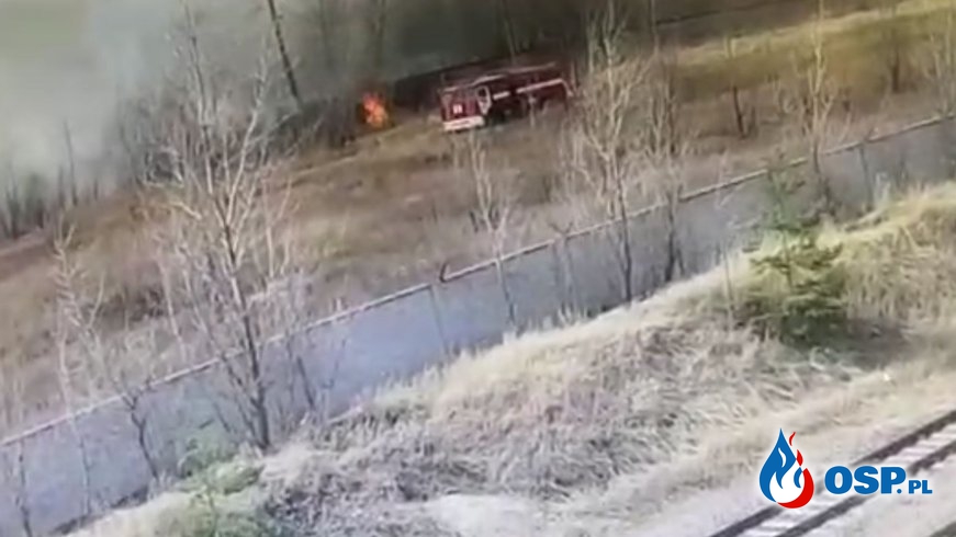 Wóz bojowy straży pożarnej spłonął podczas akcji gaszenia traw OSP Ochotnicza Straż Pożarna