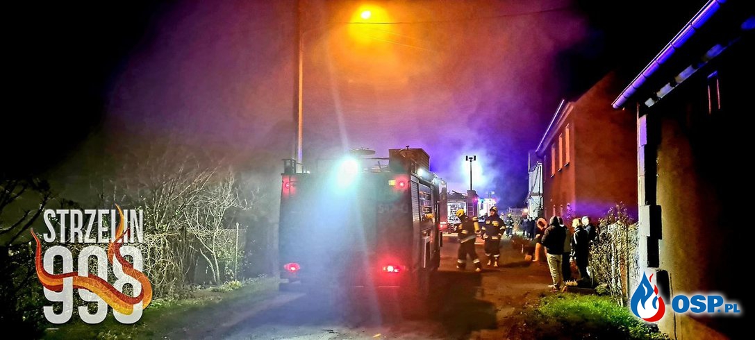 Pożar domu w Kręczkowie. Sąsiedzi ewakuowali starszą kobietę. OSP Ochotnicza Straż Pożarna