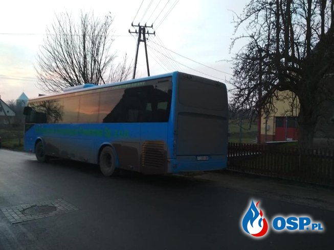 Beztroski kierowca zastawił wyjazd z remizy... autobusem OSP Ochotnicza Straż Pożarna