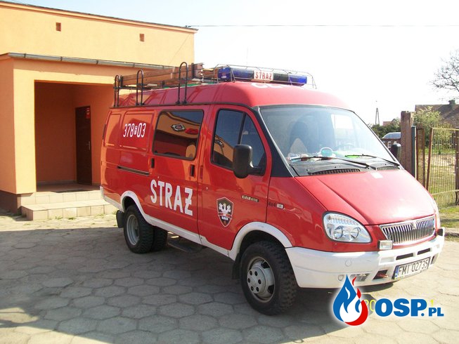 Plama oleju na drodze w Skwierzynie OSP Ochotnicza Straż Pożarna