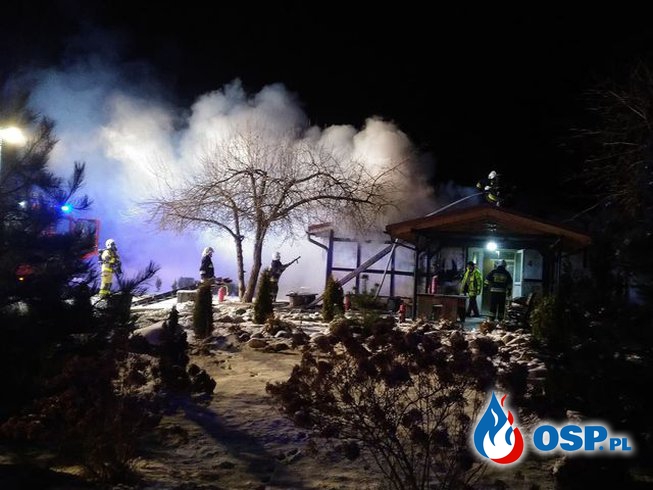 Pożar hotelu w Mikstacie. Akcja gaśnicza trwała blisko 8 godzin. OSP Ochotnicza Straż Pożarna