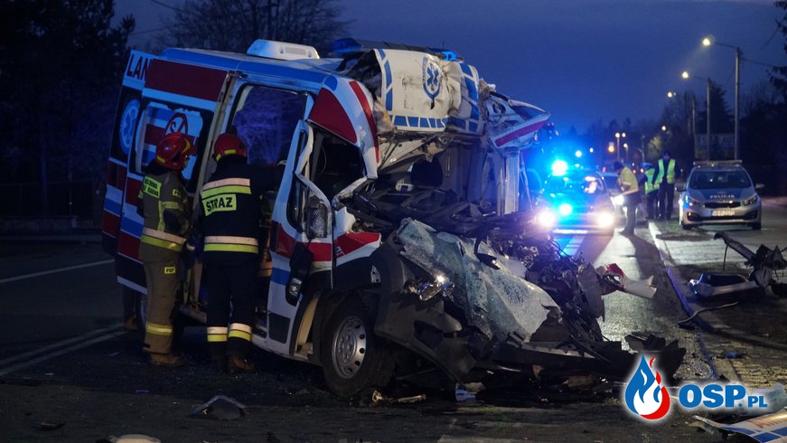 28-letni strażak OSP zginął w wypadku karetki w Zawierciu OSP Ochotnicza Straż Pożarna