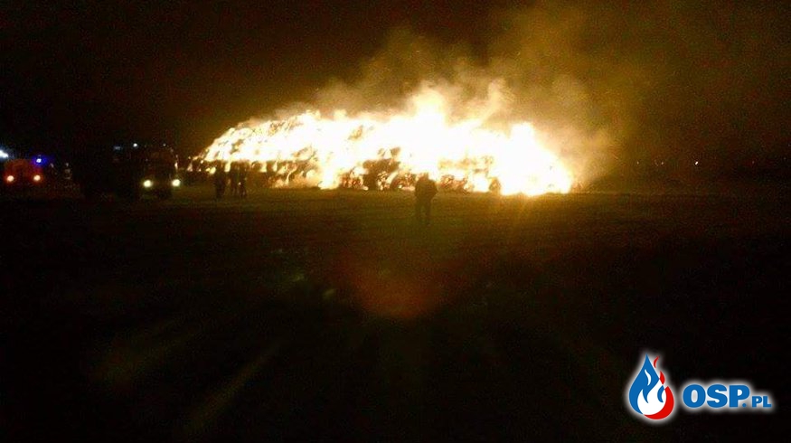 Pożar balotów słomy w miejscowości Wełnica OSP Ochotnicza Straż Pożarna